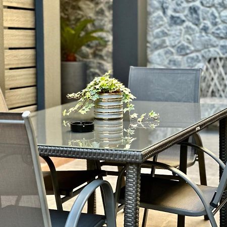 T&T Luxury Apartments - Rooftop Jacuzzi Atene Esterno foto