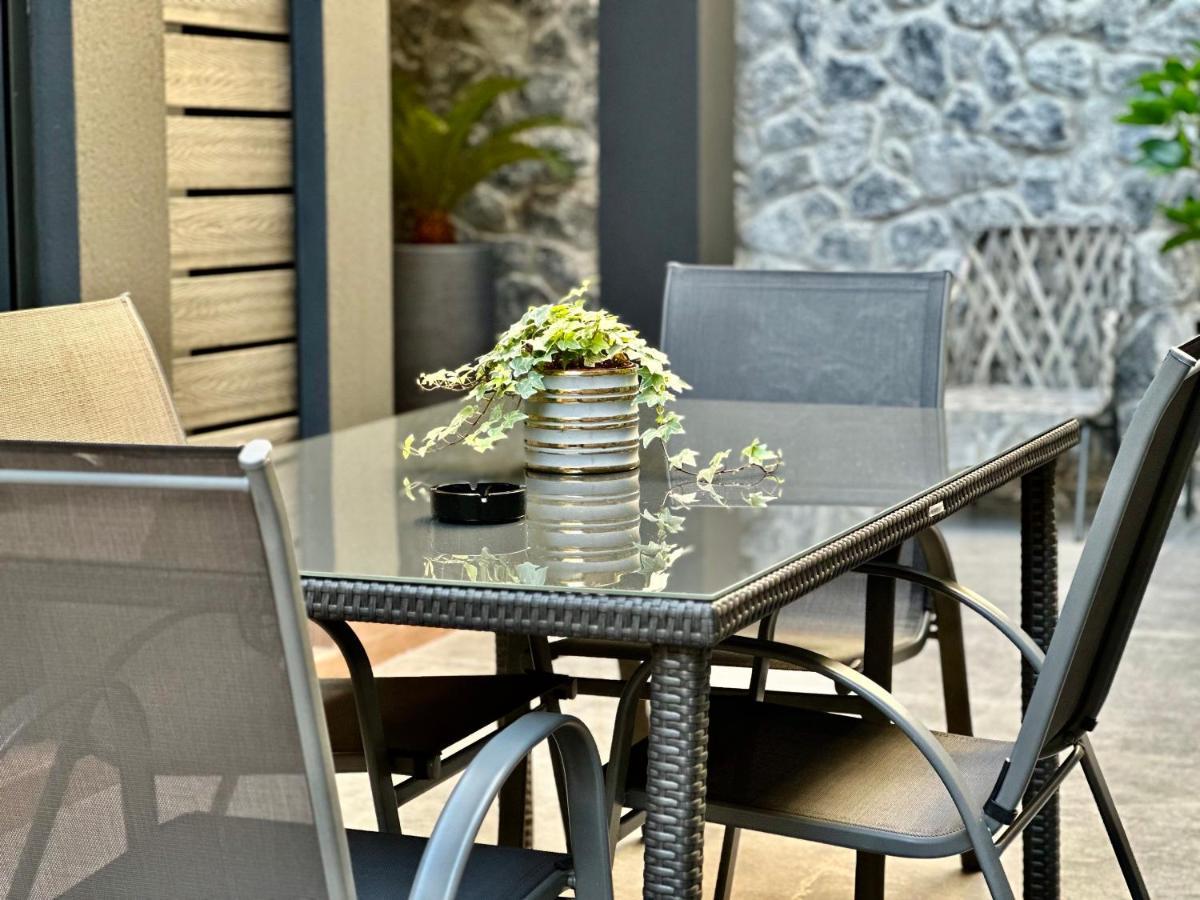 T&T Luxury Apartments - Rooftop Jacuzzi Atene Esterno foto